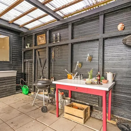 In Or With 1 Bedrooms * Oro
